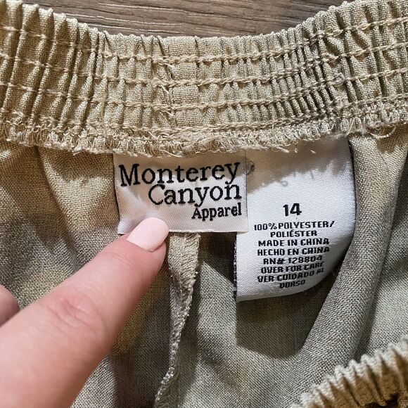 Monterey Canyon Pull On Capri Pants ~ Sz 14 ~ Beige ~ High Rise ~ 18" Inseam - Picture 2 of 3
